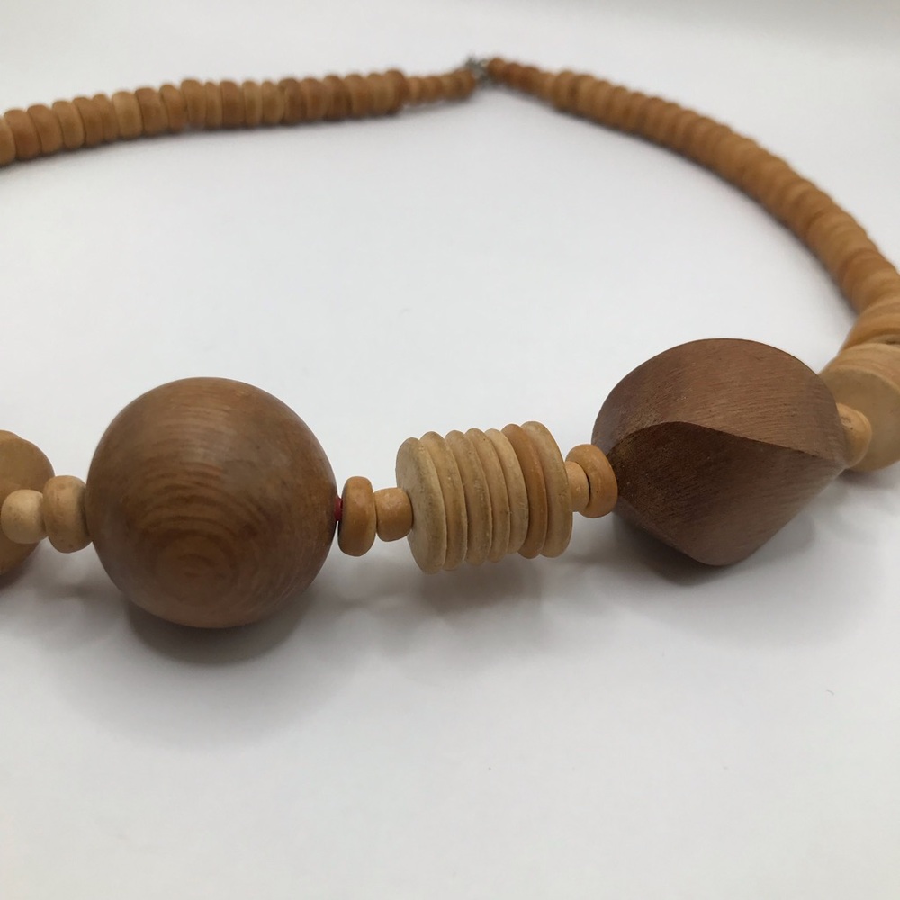 Natural Wood Beaded Necklace Vintage Handmade - Picture 3 of 7